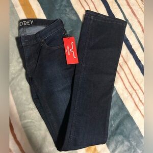 NWT Kimes Audrey dark wash jeans!